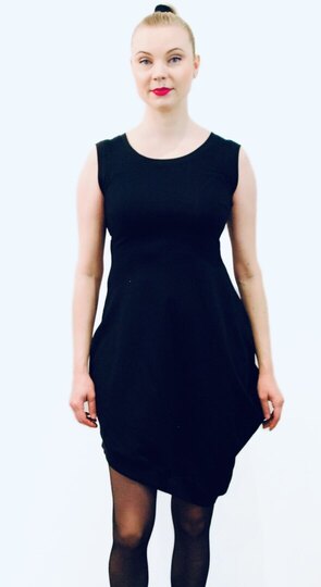 0 Beehive I Dress Petit Black (malli uudistuu, viimeiset originaalit saatavilla nyt)