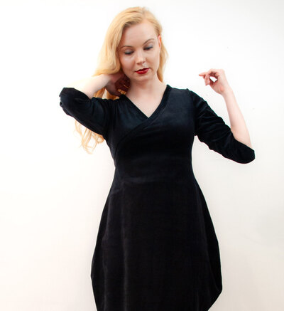 0 Beehive II Petit Wrap Velour Black