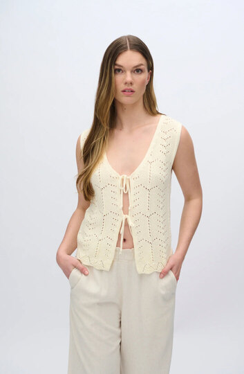 0 Daphne Knit vest