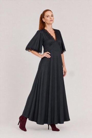 0 FLOWY DRESS