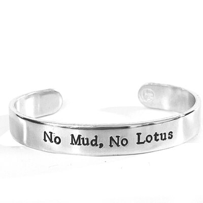 0 No Mud, No Lotus -tekstirannekoru