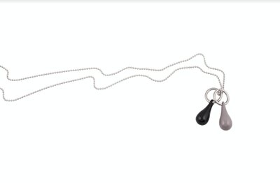 0 ONLY TWO DROPS kaulakoru-necklace harmaa-musta