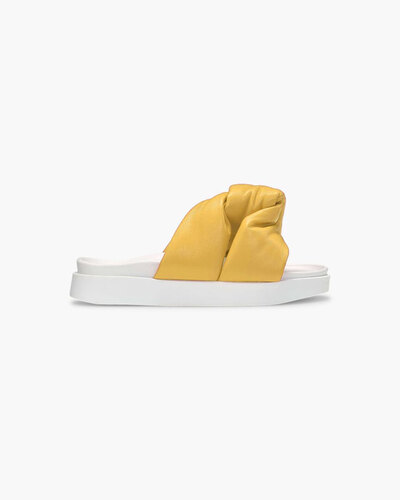 0 soft crossed yellow sandal