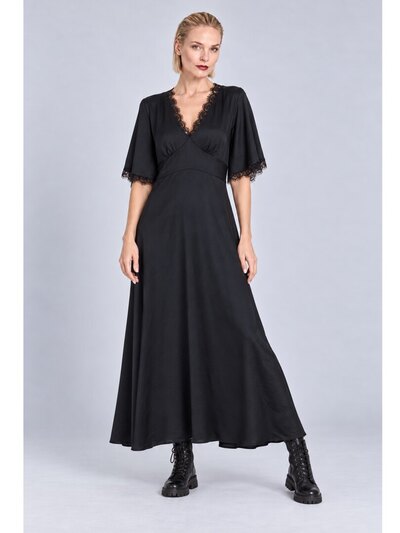 Mekkomaanantai 28.9. 0 FLOWY DRESS