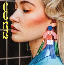 0 Avenue coctail earrings