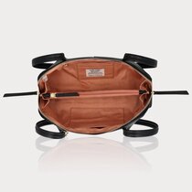0 Elo Black Baguette Hand bag