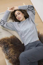 0 Erin Embroidery pullover