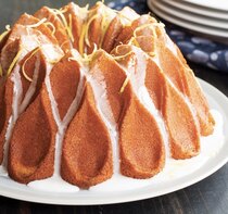 0 Nordic Ware Crown Bundt® Pan