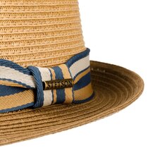 0 Trilby Toyo olkihattu
