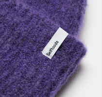 Ale0 Fluffy Beanie Violet
